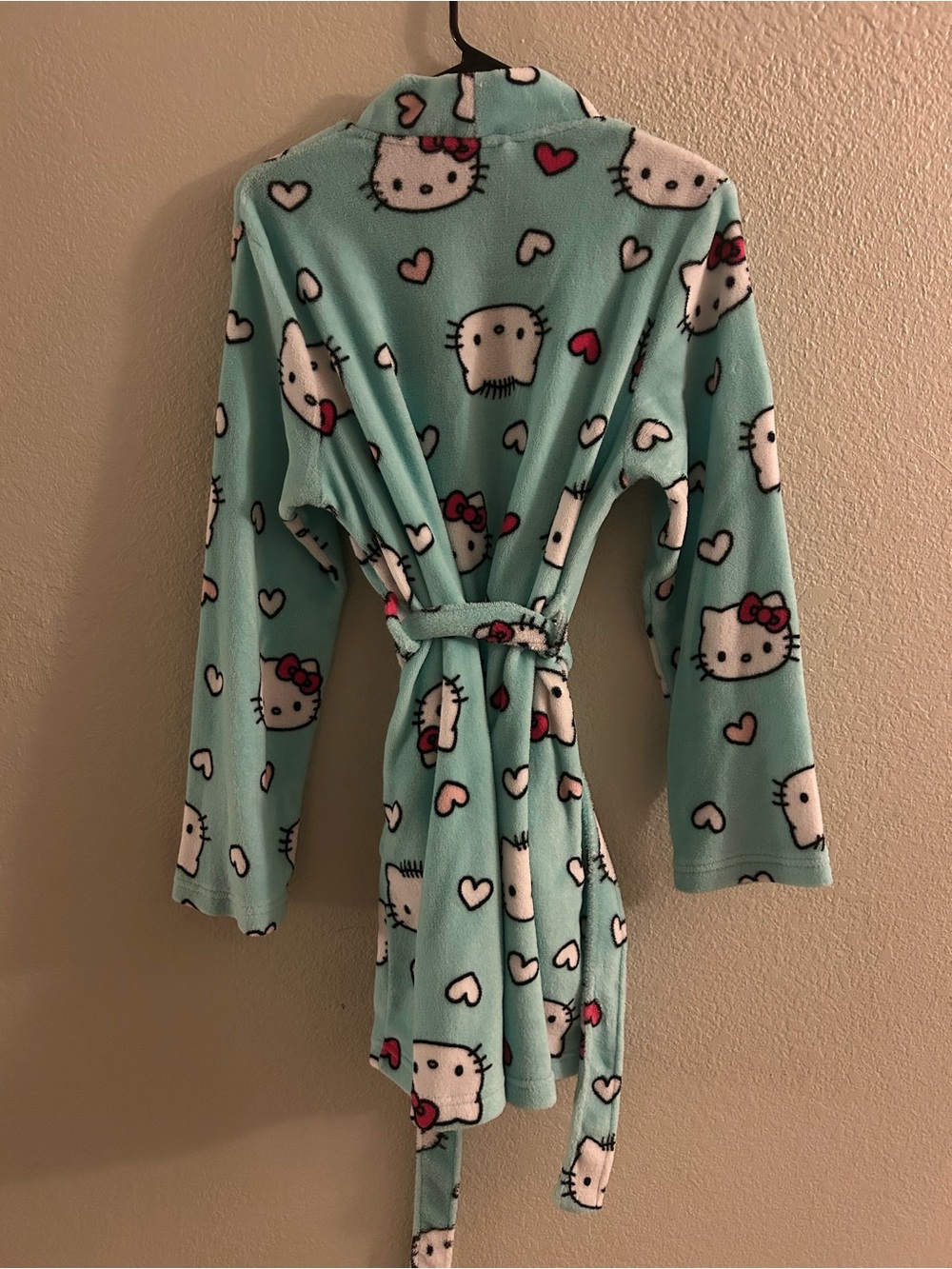 Hello Kitty Aqua Fleece Robe - Picture 2 of 3